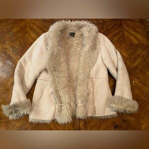 Y2K Studio Women Beige Faux Fur Puffer Jacket